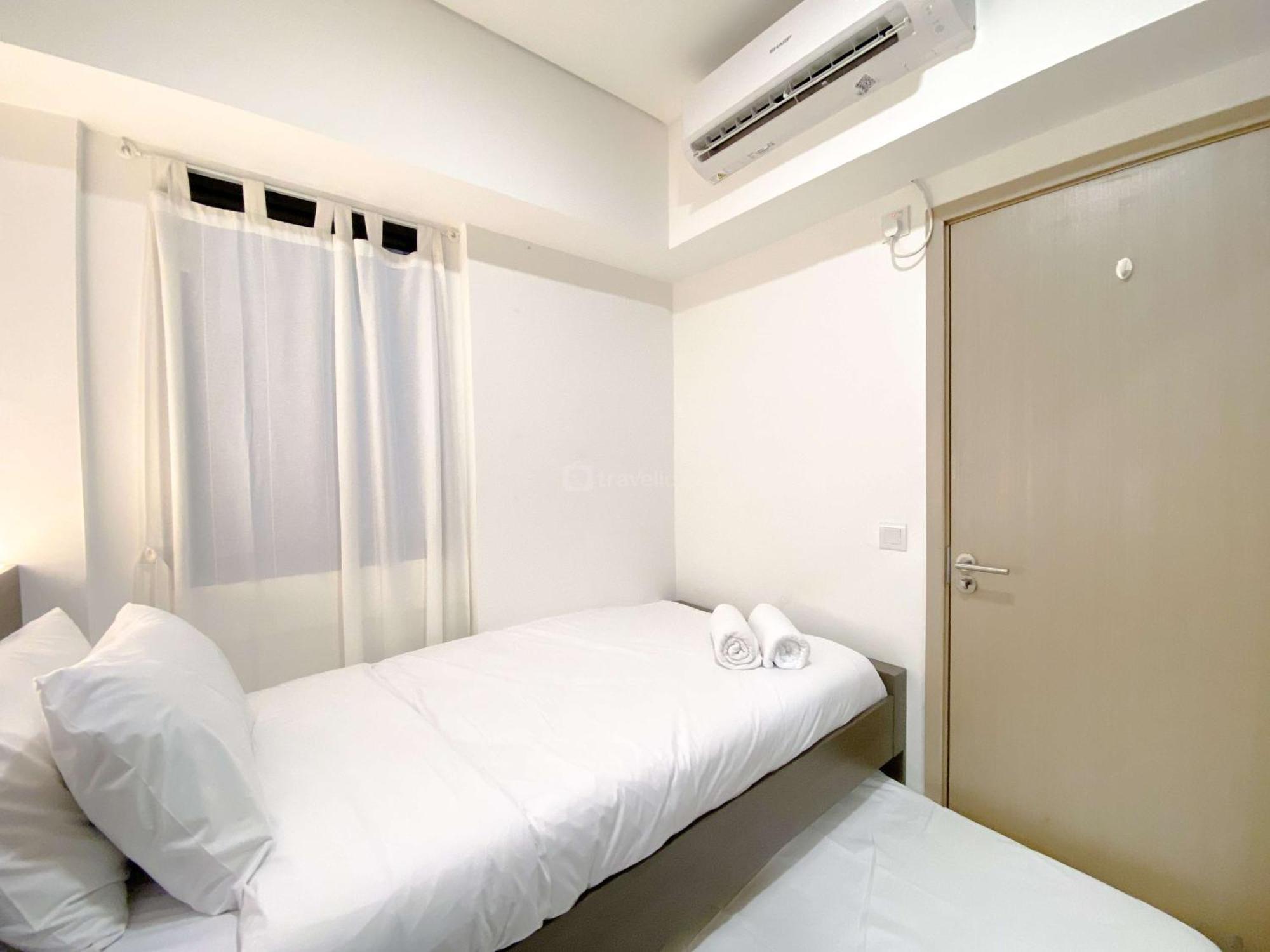 Best Deal And Comfy 2Br At Meikarta Apartment By Travelio Cikarang Exteriör bild